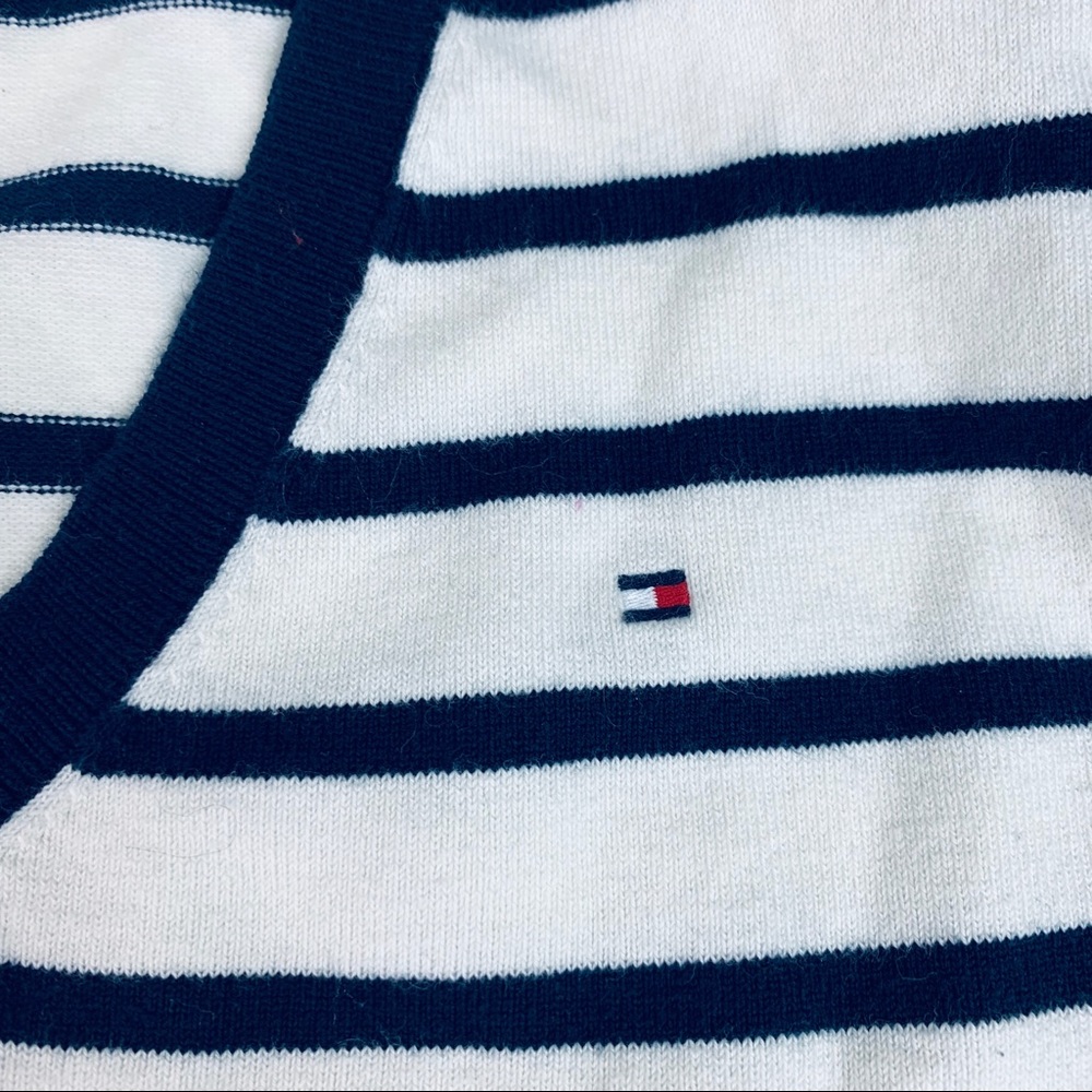 💰SALE Tommy Hilfiger V- Neck Striped Long Sleeve - Picture 3 of 5